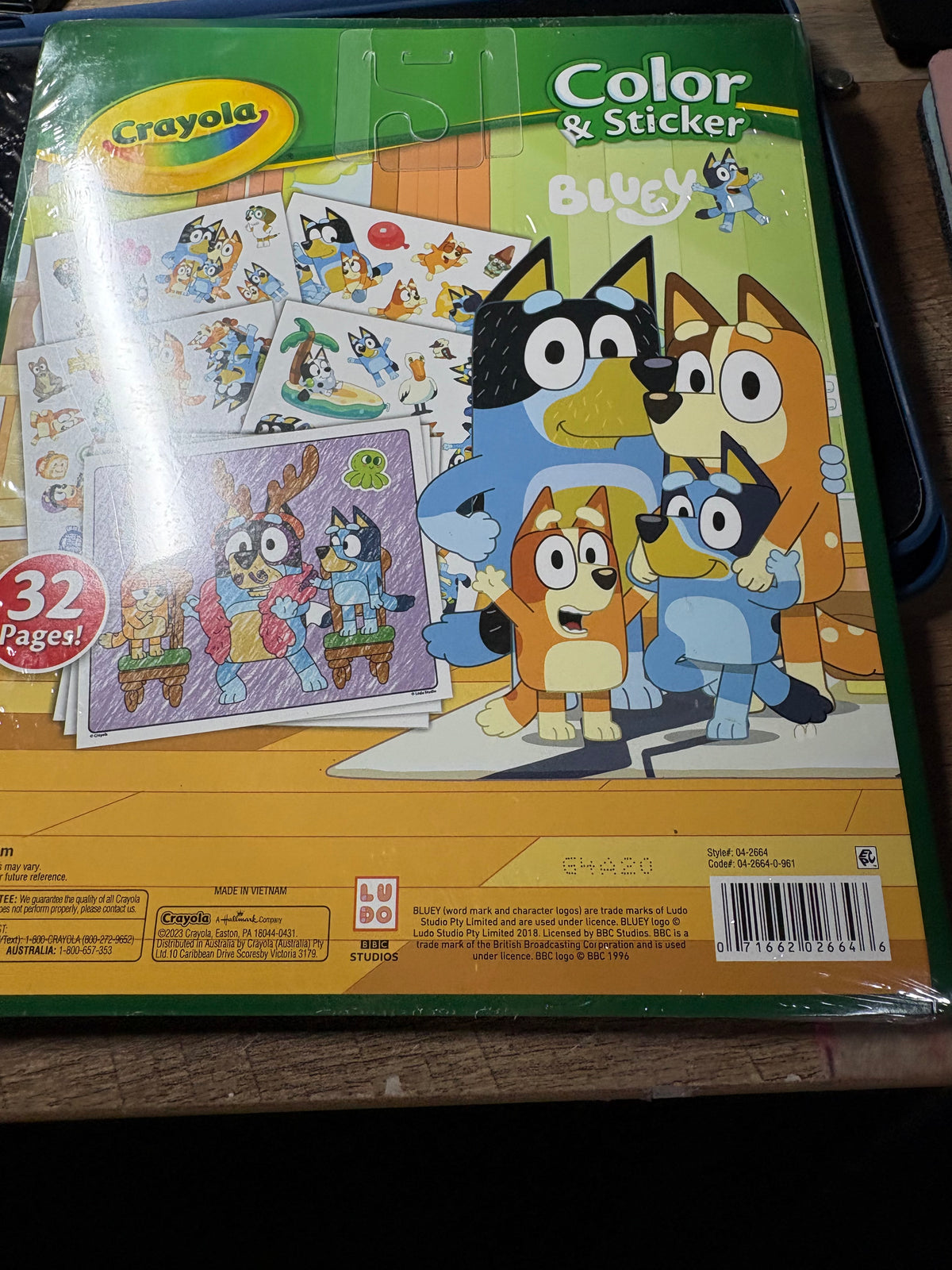 COLOR & STICKER BLUEY